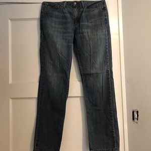 Men’s Levi jeans